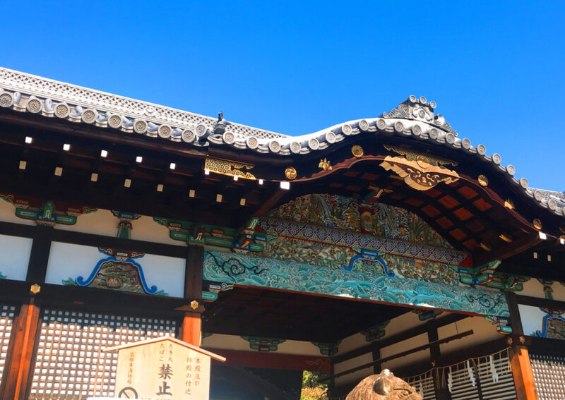 御香宮神社拝殿の門
