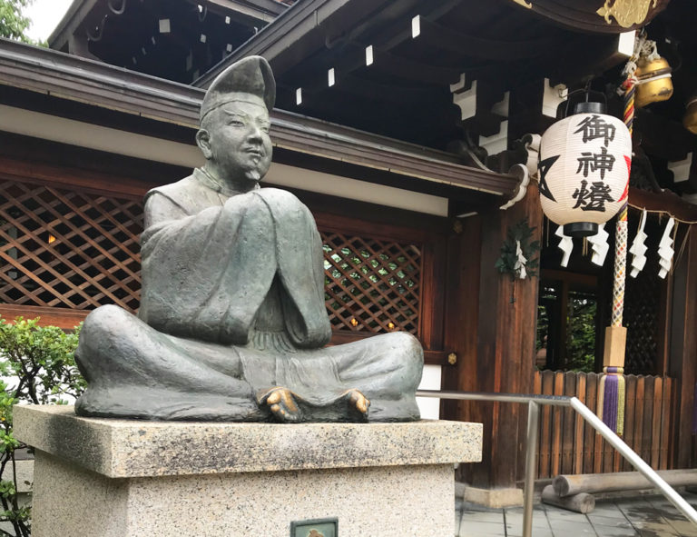 晴明神社の安倍晴明の銅像